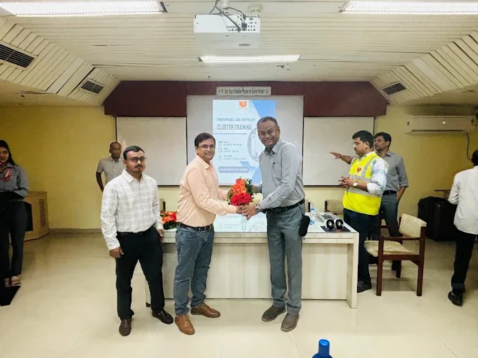 Presentation photograph during a training event at UltraTech, Awarpur